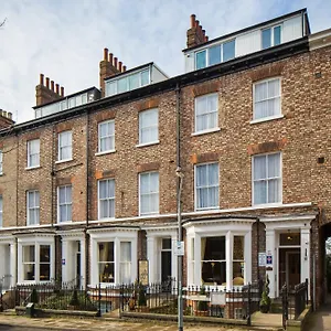 3* Hotel Hedley House &